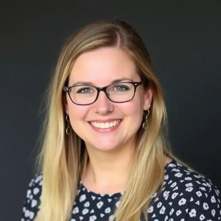 Kornelia Åsberg med MatGlede-leveringMatGlede-levering